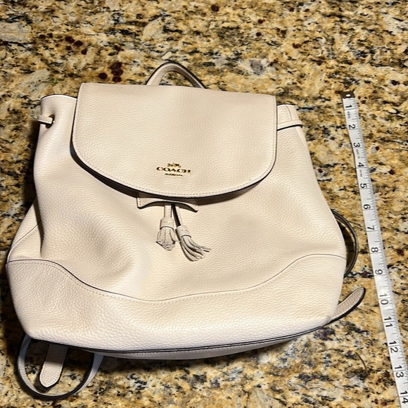 Wonderful condition off-white Coach bag - Picture 5 of 6